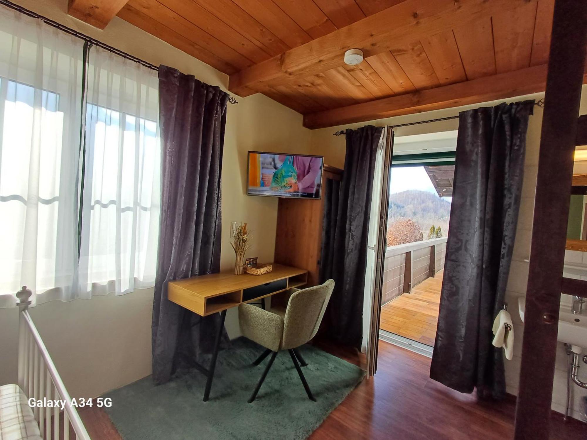 Haus Am Moos Bed & Breakfast Salzburg Bagian luar foto
