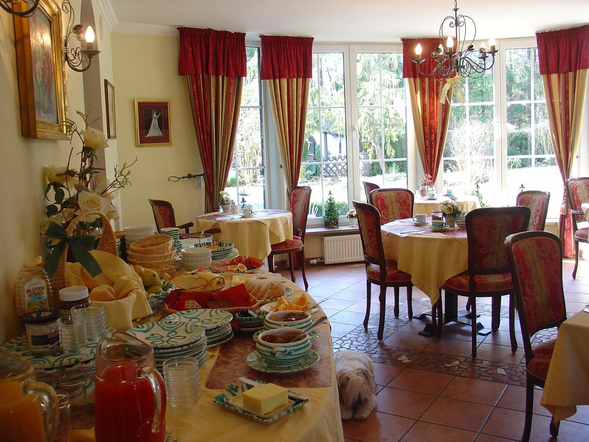 Haus Am Moos Bed & Breakfast Salzburg Bagian luar foto